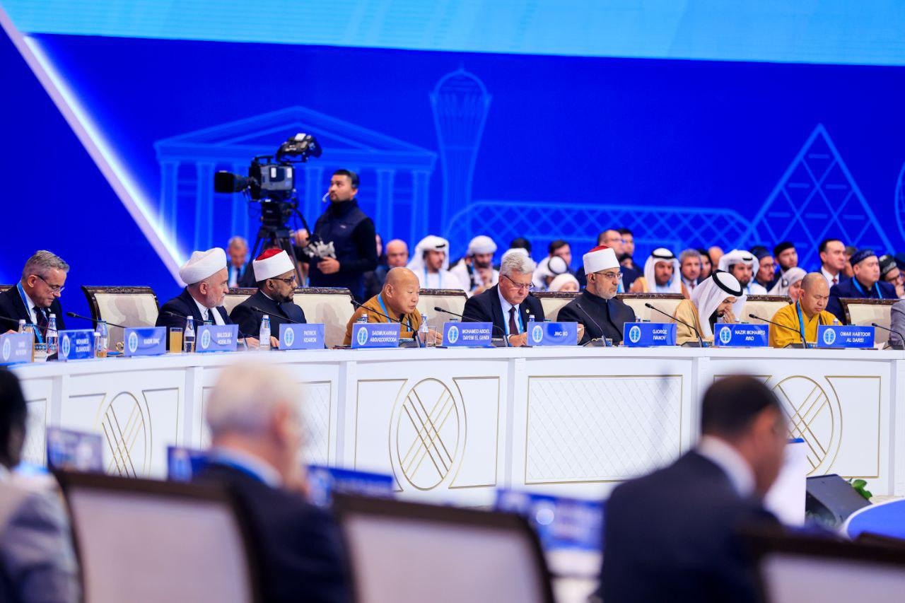 Жалаңаш кейіпкерлердің эротикалық фотосуреттері