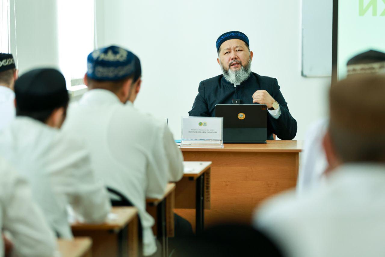 Батырлар қаласы секс