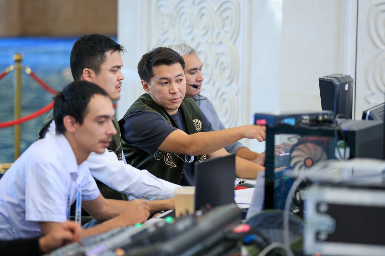 Кристина Асмуспен секс фильмдері Толық жынысты жыныстағы порно веб-камера