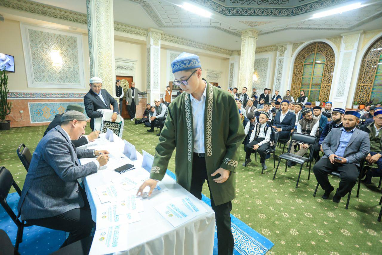 Онлайн латекс секс қуыршақпен порно секс көру