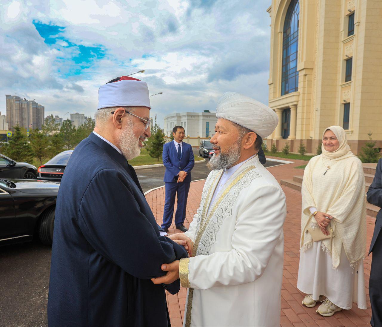 Орыс қызға арналған порно клизма