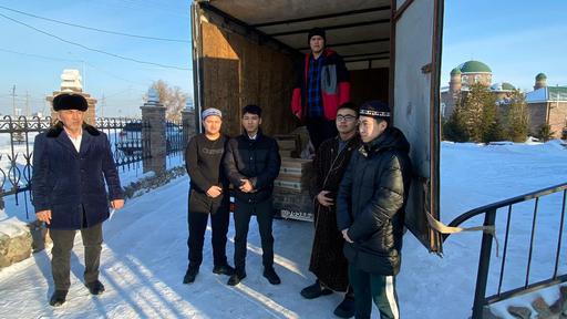 Павлодар: Ақсу мешіті медресеге көмек көрсетті