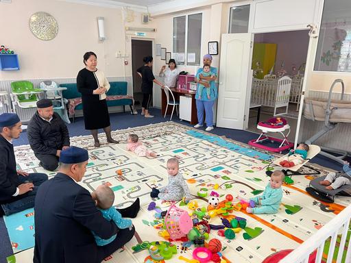 Маңғыстау: Бас имам балалар үйіне барды