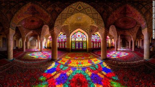Физик запечатлел красоту мечетей Ирана (Фото)