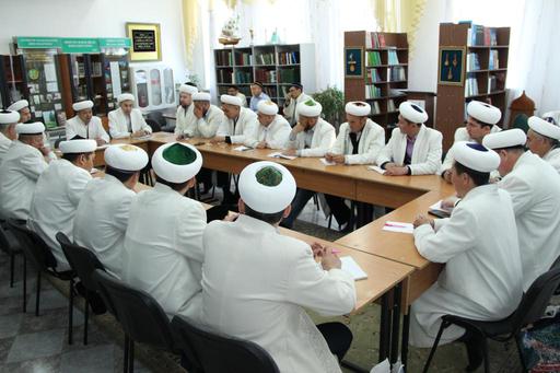 Имамы Павлодара готовятся к Рамадану (ФОТО)