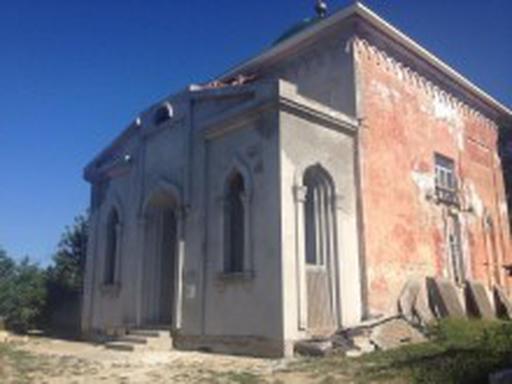 Мусульмане восстанавливают мечеть XIX века