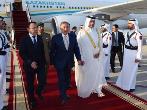 Нурсултан Назарбаев прибыл с официальным визитом в Катар 