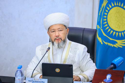 ВЕРХОВНЫЙ МУФТИЙ ВЫСТУПИЛ С ДОКЛАДОМ НА КОНФЕРЕНЦИИ В КОСТАНАЕ, ПОСВЯЩЕННОЙ 140-ЛЕТИЮ МИРЖАКЫПА ДУЛАТУЛЫ