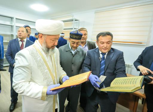 ПРИ ИСЛАМСКОМ НАУЧНО-ИССЛЕДОВАТЕЛЬСКОМ ИНСТИТУТЕ ОТКРЫТ ФОНД РЕДКИХ КНИГ И РУКОПИСЕЙ