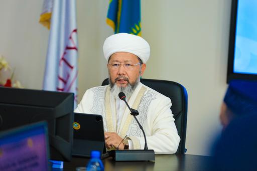 ПРЕДСЕДАТЕЛЬ ДУМК ВЫСТУПИЛ С ДОКЛАДОМ О РЕЛИГИОЗНО-ПРОСВЕТИТЕЛЬСКОМ НАСЛЕДИИ ЫБЫРАЯ АЛТЫНСАРИНА