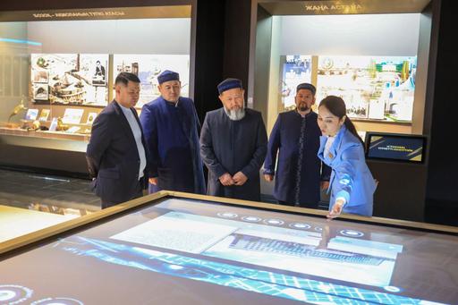 ҚМДБ ДЕЛЕГАЦИЯСЫ ПРЕЗИДЕНТТІК ОРТАЛЫҚТАҒЫ  МҰРАЖАЙДЫҢ ЖҰМЫСЫМЕН ТАНЫСТЫ