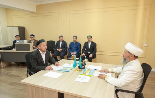 ҚМДБ ТӨРАҒАСЫ ИСЛАМ ИНСТИТУТЫНЫҢ ДИРЕКТОРЫН ҚАБЫЛДАДЫ