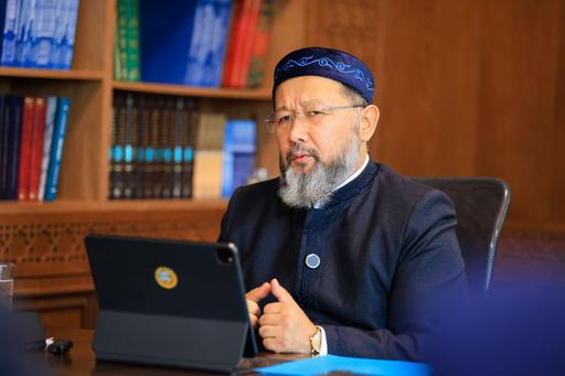 БАС МҮФТИ МЕДРЕСЕ ШӘКІРТТЕРІНЕ ДӘРІС ОҚЫДЫ