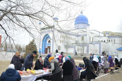 «Иманғали» орталық мешітінде қайырымдылық жәрмеңкесі өтті (ФОТО)