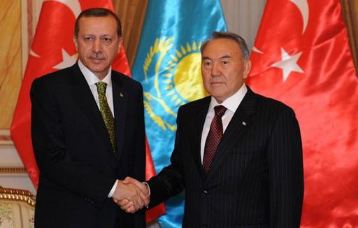 Назарбаев Ердоғанмен бауырым деп сөйлесті