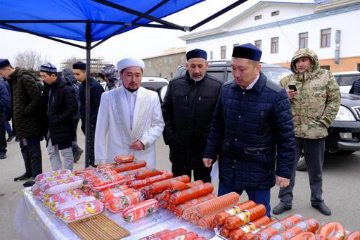 «Һибатулла Тарази» мешітінде халал өнімдер жәрмеңкесі өтті