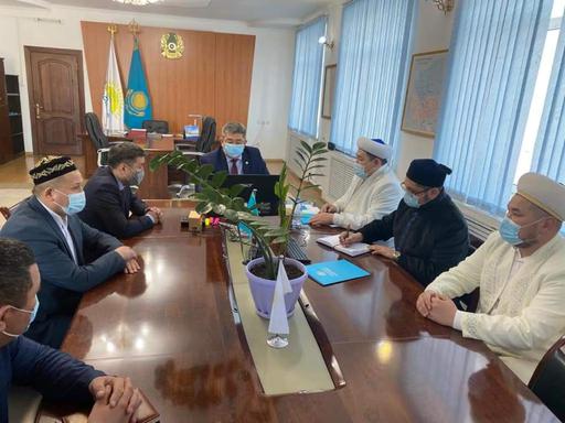 ШҚО: Бас имам Зайсанда кеңес өткізді