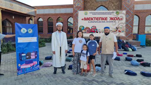 Жамбыл облысы: «Мектепке жол» науқаны аясында 175 оқушыға сөмке табысталды