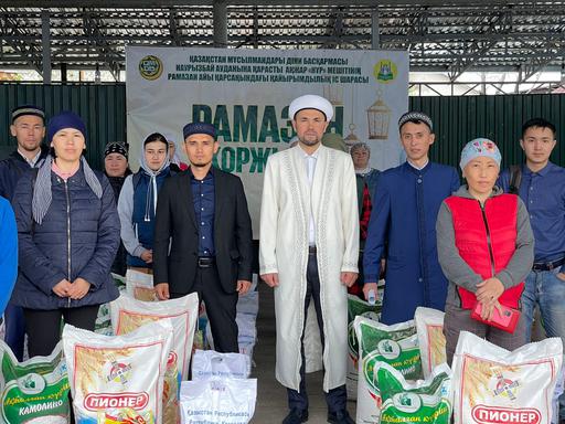 Алматы: Ақжар «Нұр» мешітінде қайырымдылық шарасы өтті