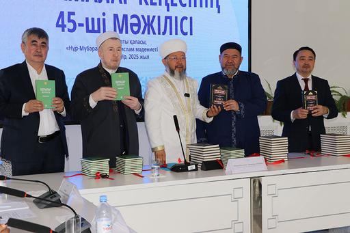 ЖЫЛДЫҚ ЕСЕП–2025: ШАРИҒАТ ЖӘНЕ ПӘТУА БӨЛІМІ 2025 ЖЫЛЫ 200 МЫҢНАН АСТАМ СҰРАҚҚА ЖАУАП БЕРДІ