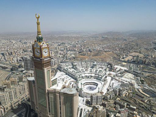 САУД АРАБИЯСЫ ҚАЖЫЛЫҚ ҚАРСАҢЫНДА МЕККЕГЕ КІРУГЕ ҚАТЫСТЫ ЖАҢА ТАЛАПТАРДЫ ЖАРИЯЛАДЫ