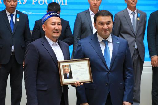 ТҮРКІСТАН ОБЛЫСЫНЫҢ БАС ИМАМЫ ПРЕЗИДЕНТ АТЫНАН АЛҒЫС ХАТПЕН МАРАПАТТАЛДЫ