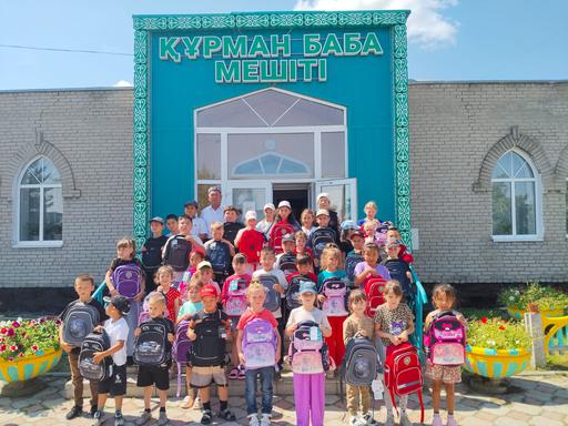 «Мектепке жол»: Қостанай облысында 850 оқушыға оқу құралдары табысталды