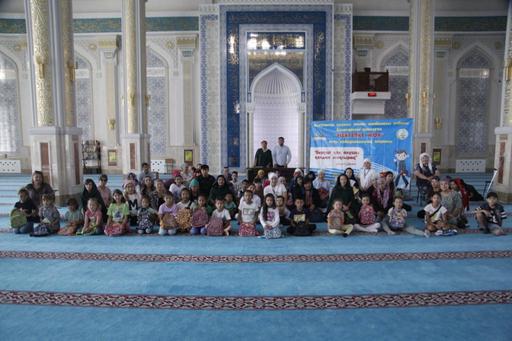 Қарағанды: 1020 отбасыға оқу құралдары берілді