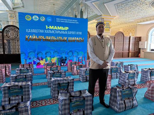 Қарағанды: Бірлік күніне орай 40 отбасыға көмек көрсетілді