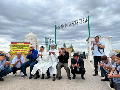 Қарағанды: Зират қорымына Жалаңтөс батыр есімі берілді