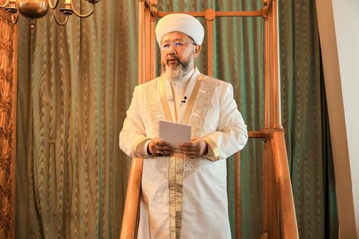 ПРЕДСЕДАТЕЛЬ ДУМК ПРИЗВАЛ МУСУЛЬМАН МИРА К ДУХОВНОМУ ЕДИНСТВУ