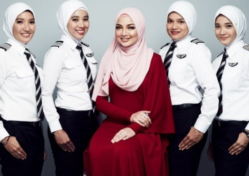 Эти летчицы в хиджабах разбивают стереотипы об «угнетенных женщинах Востока»