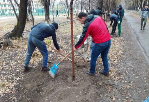 "Нұр-Мүбарак" университетінде күзгі сенбіліктер маусымы басталды