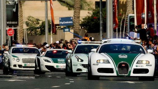 Дубай полициясы жүргізушілерге айыппұл салмайтын болады