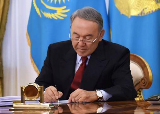  Президент Казахстана внес изменения в Указ о переводе казахского языка на латинскую графику 