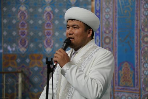 Фото: Первый таравих намаз в Центральной мечети Алматы