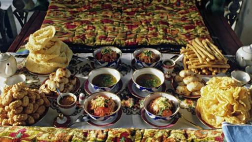 Жителей Таджикистана будут штрафовать за щедрый стол в праздник Иди Курбон
