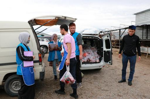 На Курбан айт мечети г. Алматы раздали в общей сложности 45 тонн мяса (ФОТО)