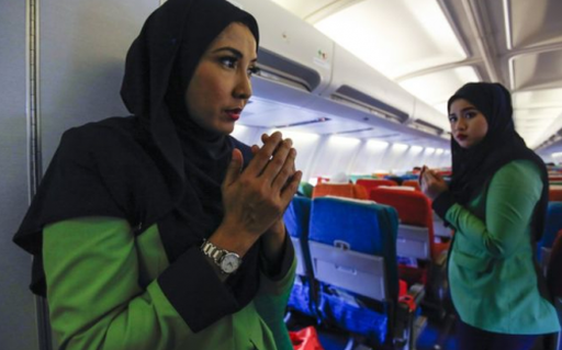 Первые стюардессы из Саудовской Аравии приступают к работе