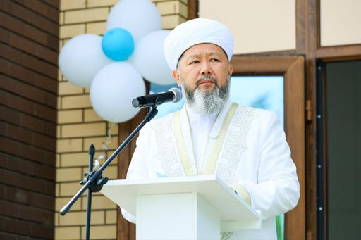 БАС МҮФТИ ЖАҢА ӨМІР АУЫЛЫНДА ЖАҢА МЕШІТТІҢ АШЫЛУЫНА ҚАТЫСТЫ