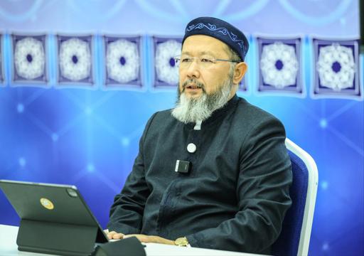 ҚМДБ ТӨРАҒАСЫ МЕДРЕСЕ ШӘКІРТТЕРІНЕ ДӘРІС ОҚЫДЫ