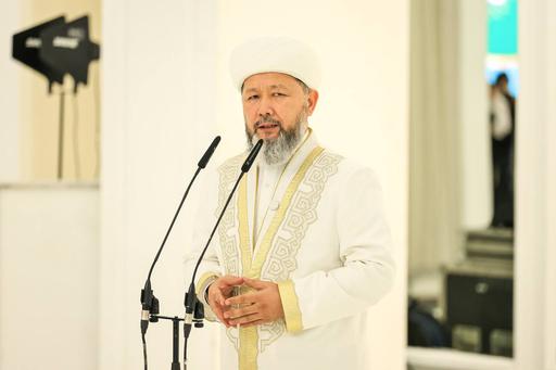 ВЕРХОВНЫЙ МУФТИЙ ПРИНЯЛ УЧАСТИЕ В АУЫЗАШАРЕ ОТ ИМЕНИ ГЛАВЫ ГОСУДАРСТВА