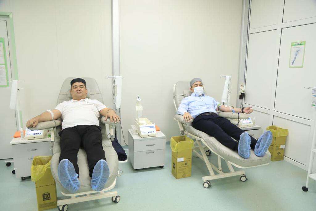 Шымкент имамдары қан тапсырды