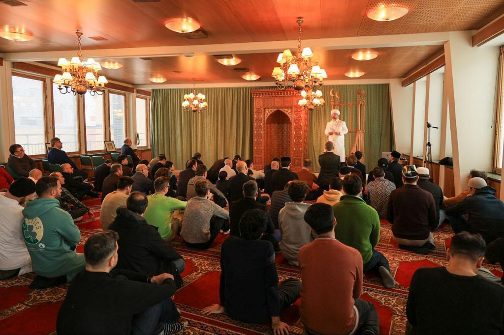 БАС МҮФТИ ХЕЛЬСИНКИ МЕШІТІНДЕ ЖҰМА УАҒЫЗЫН АЙТТЫ