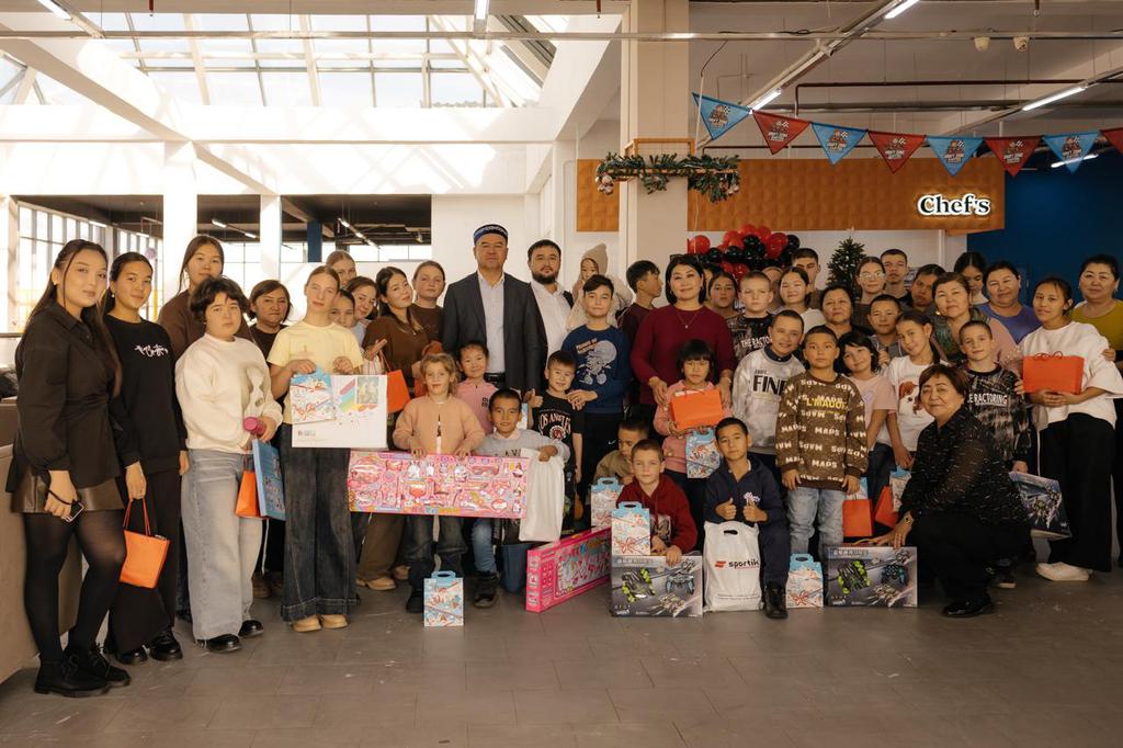 Маңғыстау: Тәуелсіздік күніне орай балалар үйінің тәрбиеленушілеріне мерекелік шара ұйымдастырылды